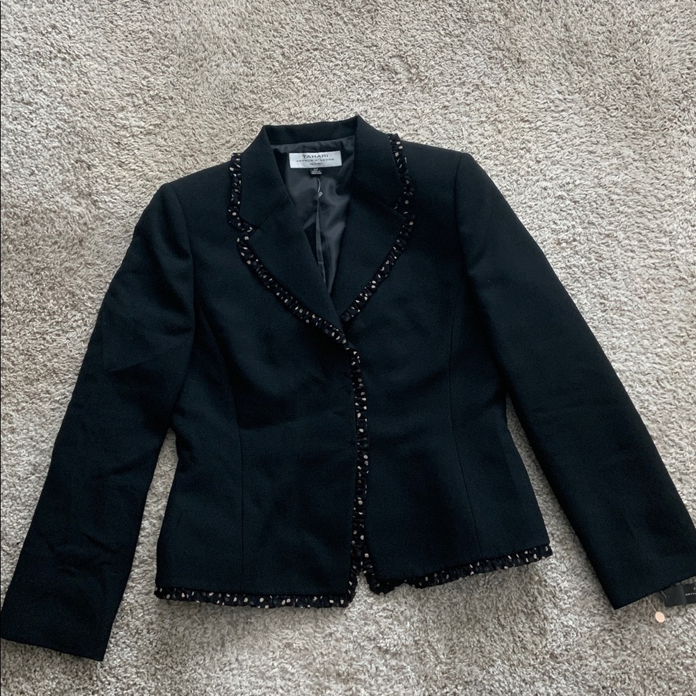 TAHARI Arthur S. Levine Black Moto Blazer 10